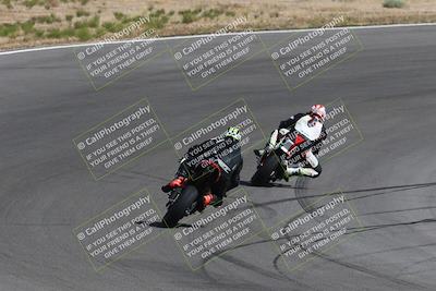 media/Apr-20-2025-AHRMA (Sun) [[393a79c373]]/Race/Group 12/Turn 4b/